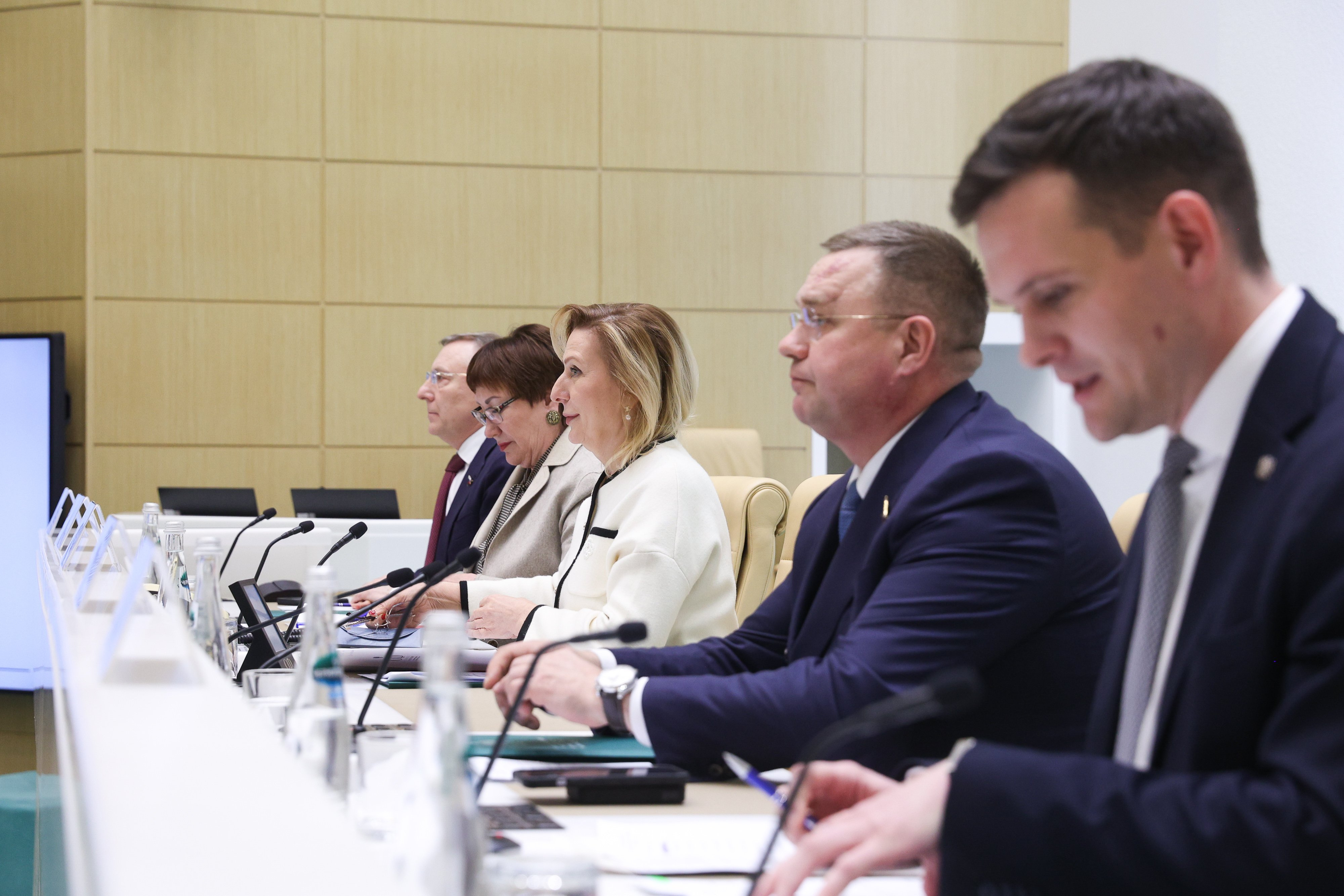 ������� 40-�� ��������������� ��������� ����������� ������ ������� ������������� ��� ������ ��������� �� ������ ����