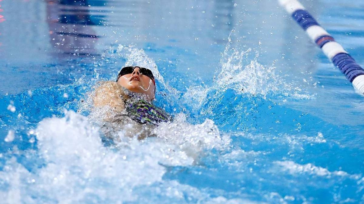 Жителей Москвы пригласили на соревнования по плаванию и картингу