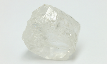 В Якутии нашли крупный алмаз в 230 каратов