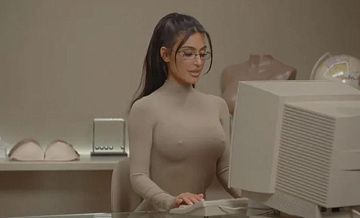 Ким Кардашьян выпустила бюстгальтеры с имитацией торчащих сосков