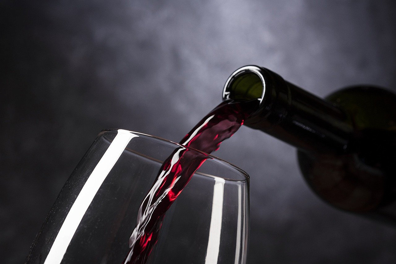 Сколько безопасно выпивать вина в день для женщин и мужчин