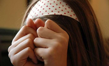Два 7-летних мальчика изнасиловали одноклассницу после просмотра порно