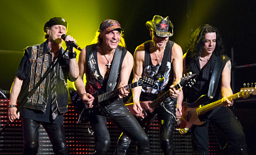 Группа Scorpions опубликовала песню из нового альбома