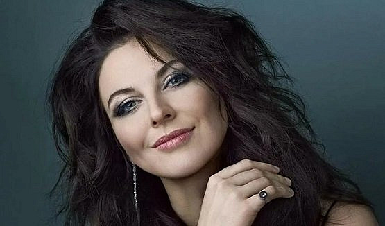 Певице Наталье Власовой стало хуже — врачи хотят ввести ее в кому